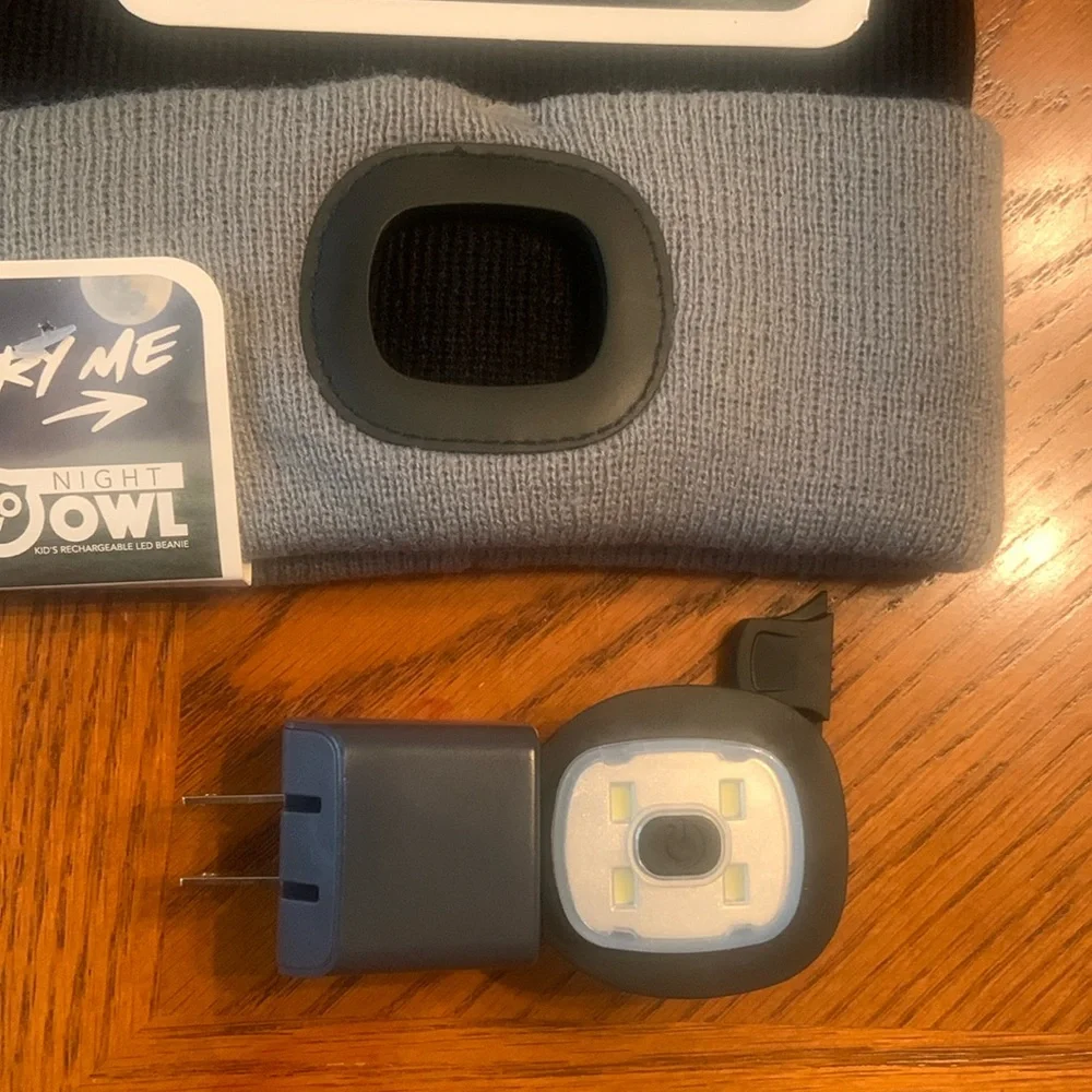 🎉HP🎉NWT Night Owl Kid’s Rechargeable LED Beanie - Light is Removable